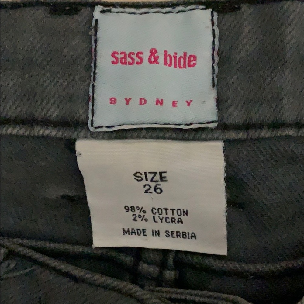 Jeans - Picture 2 of 3